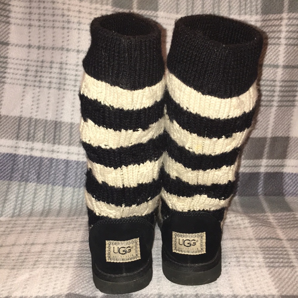 Ugg Black & Off White Crochet Boots Sz 6 - Picture 2 of 7